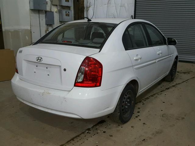 KMHCN46C58U211007 - 2008 HYUNDAI ACCENT GLS WHITE photo 4