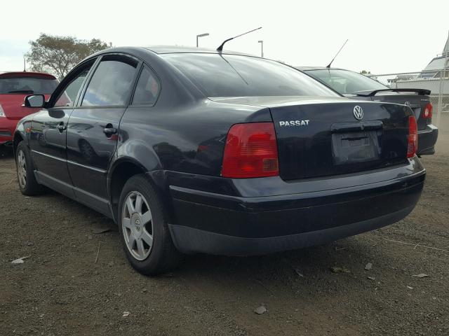 WVWMA63B1XE497684 - 1999 VOLKSWAGEN PASSAT GLS BLACK photo 3