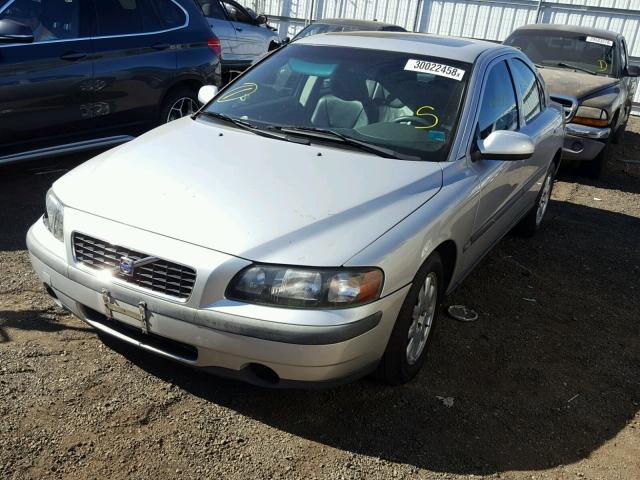 YV1RS61NX12008377 - 2001 VOLVO S60 SILVER photo 2