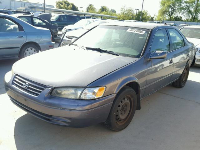 JT2BF22K4V0047016 - 1997 TOYOTA CAMRY LE GRAY photo 2