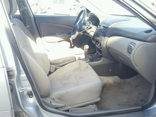 3N1CB51D84L916345 - 2004 NISSAN SENTRA 1.8 SILVER photo 5