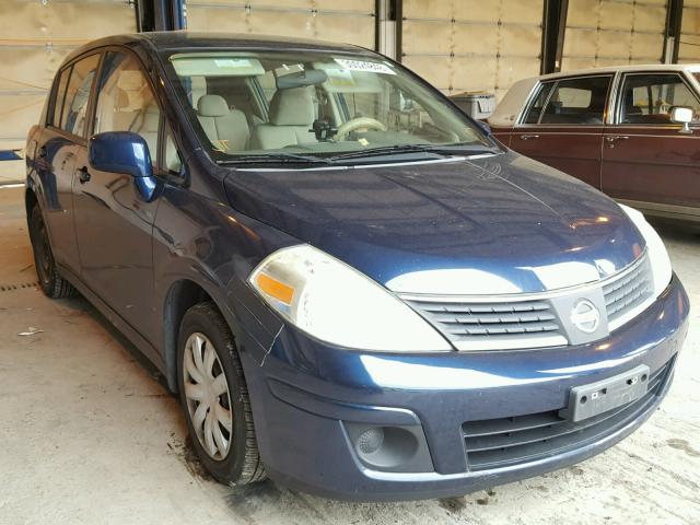 3N1BC13E27L361260 - 2007 NISSAN VERSA S BLUE photo 1