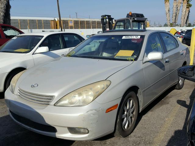 JTHBF30G220059154 - 2002 LEXUS ES 300 GRAY photo 2