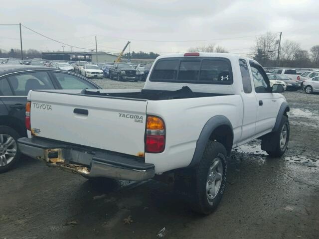 5TEWM72N02Z111618 - 2002 TOYOTA TACOMA XTR WHITE photo 4