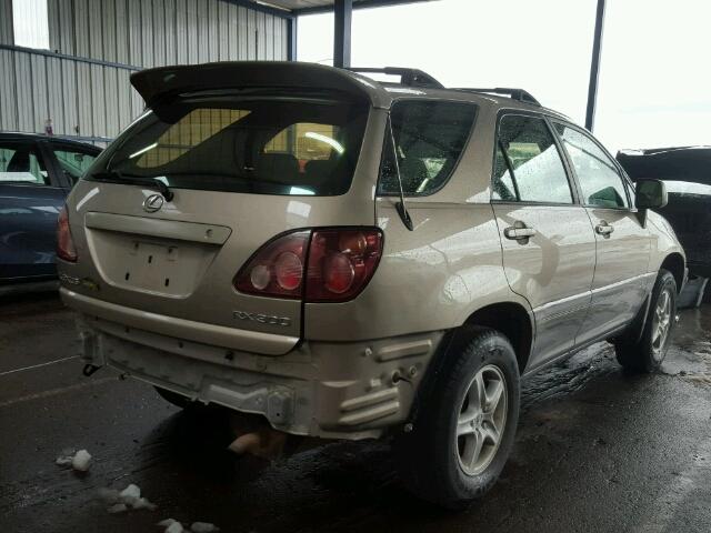 JT6HF10U4Y0103791 - 2000 LEXUS RX SILVER photo 4