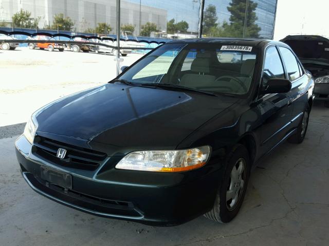 1HGCG6672WA168999 - 1998 HONDA ACCORD EX GREEN photo 2