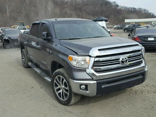 5TFDW5F17HX638049 - 2017 TOYOTA TUNDRA CRE GRAY photo 1