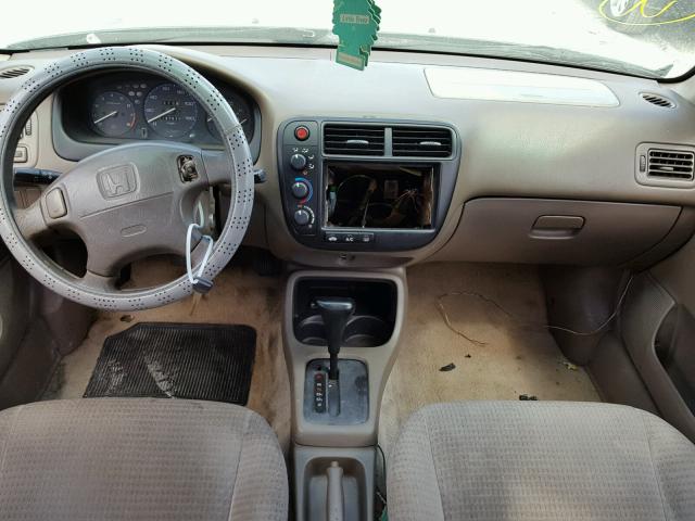 2HGEJ6612YH514737 - 2000 HONDA CIVIC BASE GREEN photo 9