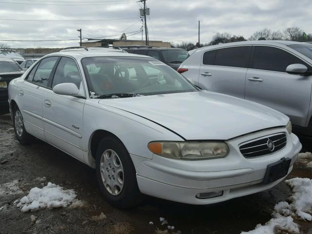 2G4WB52K8W1607191 - 1998 BUICK REGAL LS WHITE photo 1