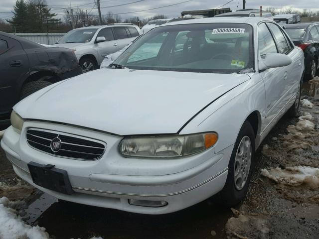 2G4WB52K8W1607191 - 1998 BUICK REGAL LS WHITE photo 9