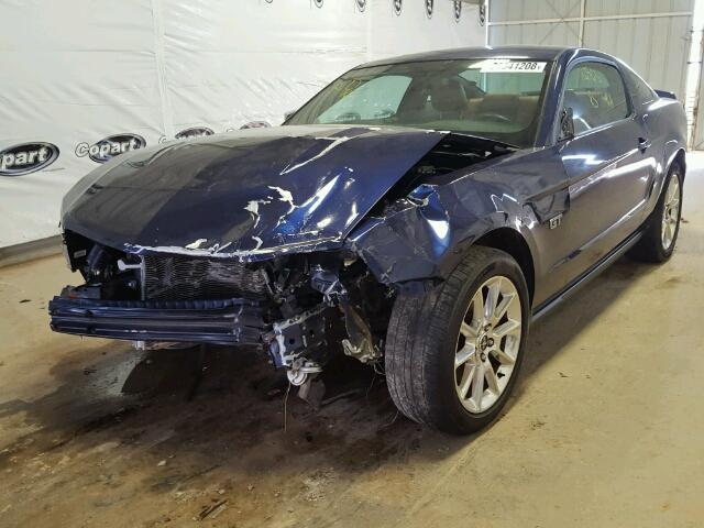 1ZVBP8CH6A5150541 - 2010 FORD MUSTANG GT BLUE photo 2