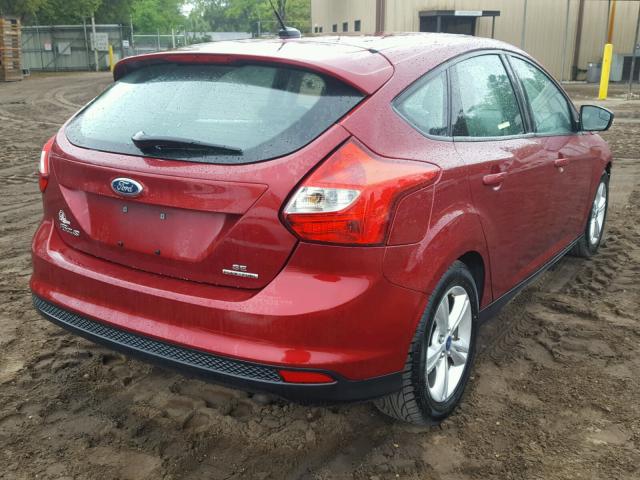 1FADP3K2XDL112487 - 2013 FORD FOCUS SE RED photo 4