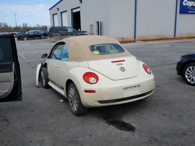 3VWRF31Y28M411367 - 2008 VOLKSWAGEN NEW BEETLE 奶油色 照片 3