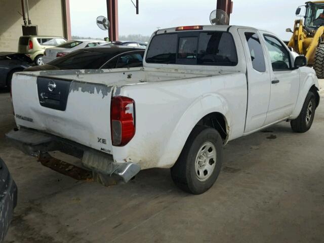 1N6BD06T97C419274 - 2007 NISSAN FRONTIER K WHITE photo 4