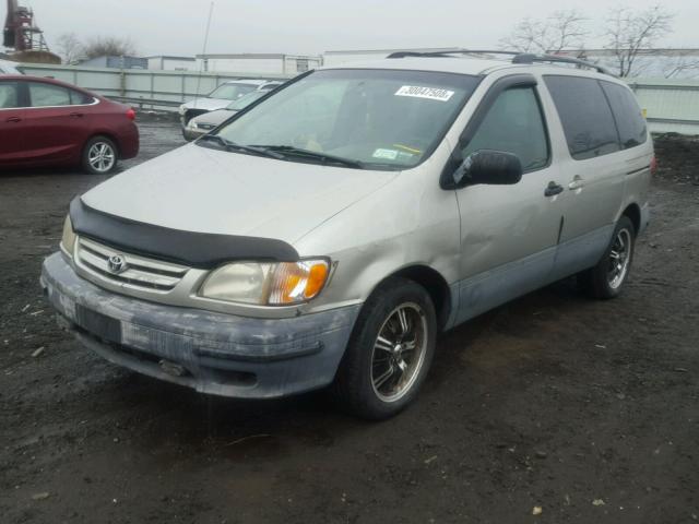 4T3ZF19C21U332558 - 2001 TOYOTA SIENNA CE GRAY photo 2