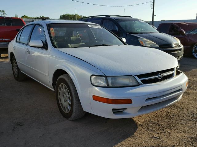 JN1CA21D0WM929598 - 1998 NISSAN MAXIMA GLE WHITE photo 1