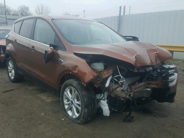 1FMCU0GD5HUA29388 - 2017 FORD ESCAPE SE BROWN photo 1