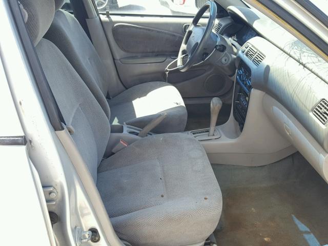 1Y1SK52871Z430989 - 2001 CHEVROLET GEO PRIZM 银色 照片 5