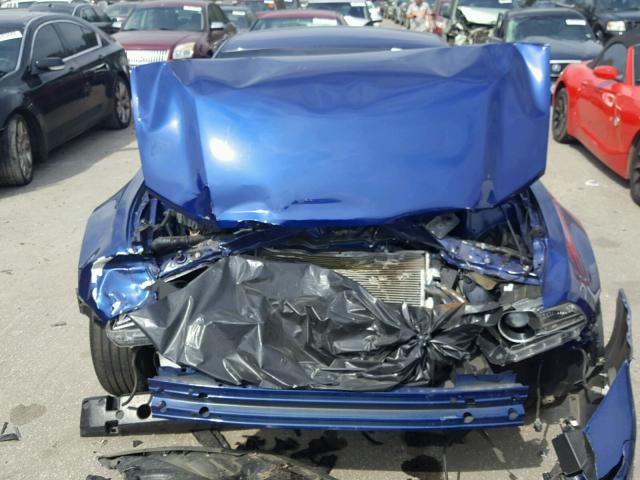 1ZVBP8AM1E5228729 - 2014 FORD MUSTANG BLUE photo 7