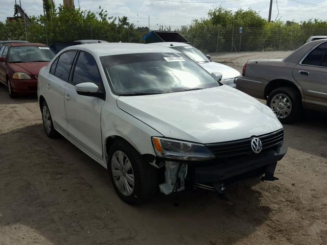 3VWD17AJ9EM416645 - 2014 VOLKSWAGEN JETTA SE WHITE photo 1