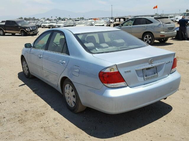 4T1BE32K86U697117 - 2006 TOYOTA CAMRY BLUE photo 3