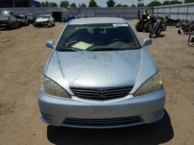 4T1BE32K86U697117 - 2006 TOYOTA CAMRY BLUE photo 9