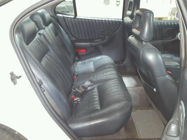 1G2WP52K11F163650 - 2001 PONTIAC GRAND PRIX WHITE photo 6