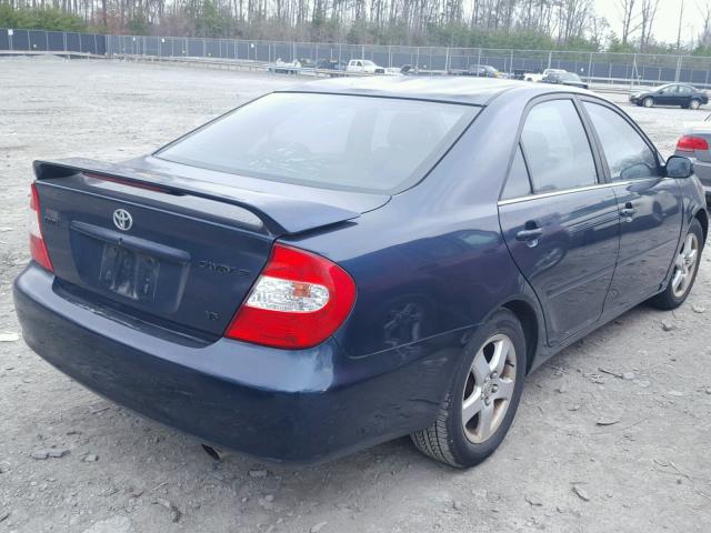 4T1BF32K33U055297 - 2003 TOYOTA CAMRY LE BLUE photo 4