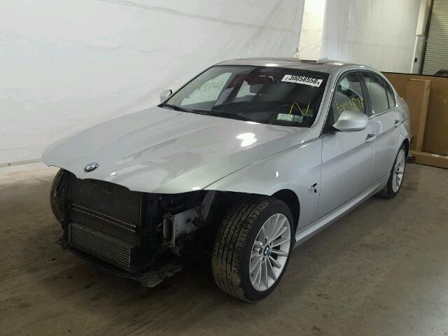 WBAPL3C51AA408708 - 2010 BMW 335 XI Srebrny zdjęcie 2