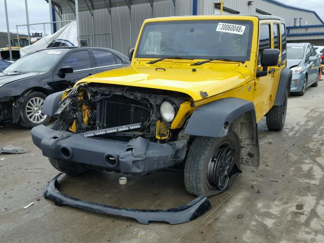 1J4GZ39149L709747 - 2009 JEEP WRANGLER U YELLOW photo 2