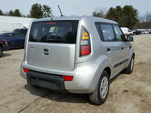 KNDJT2A16A7166692 - 2010 KIA SOUL SILVER photo 4