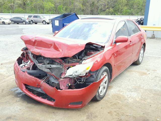 4T1BF3EK8BU144728 - 2011 TOYOTA CAMRY BASE RED photo 2