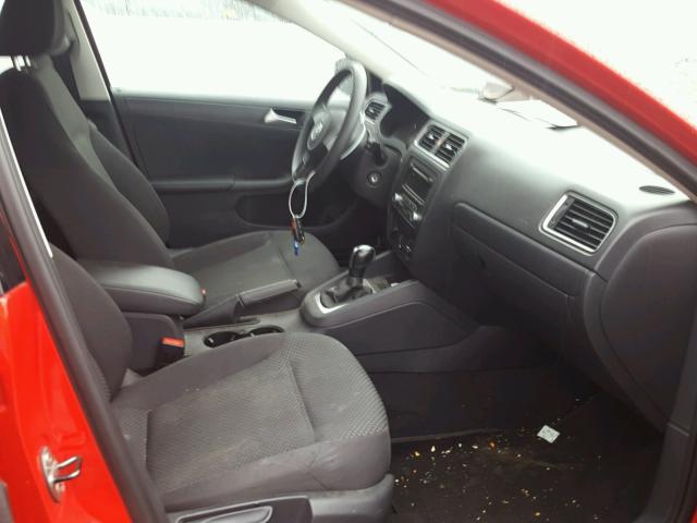 3VW2K7AJ8EM224489 - 2014 VOLKSWAGEN JETTA BASE 红色 照片 5