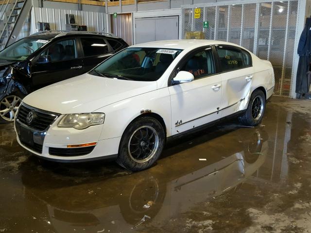 WVWJK73C17P047102 - 2007 VOLKSWAGEN PASSAT WHITE photo 2