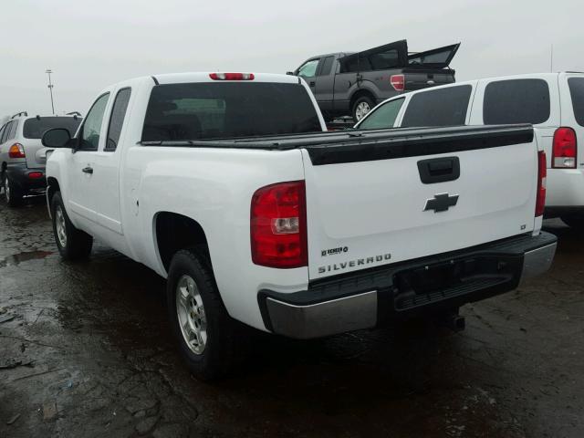 2GCEC19J681291537 - 2008 CHEVROLET SILVERADO WHITE photo 3