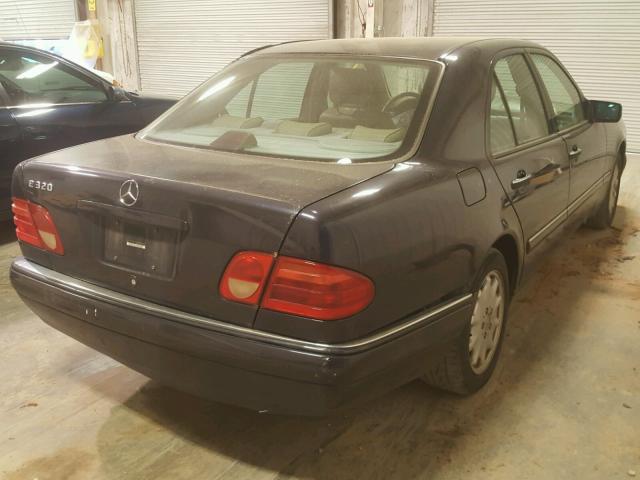 WDBJF65F5WA504712 - 1998 MERCEDES-BENZ E 320 BLUE photo 4