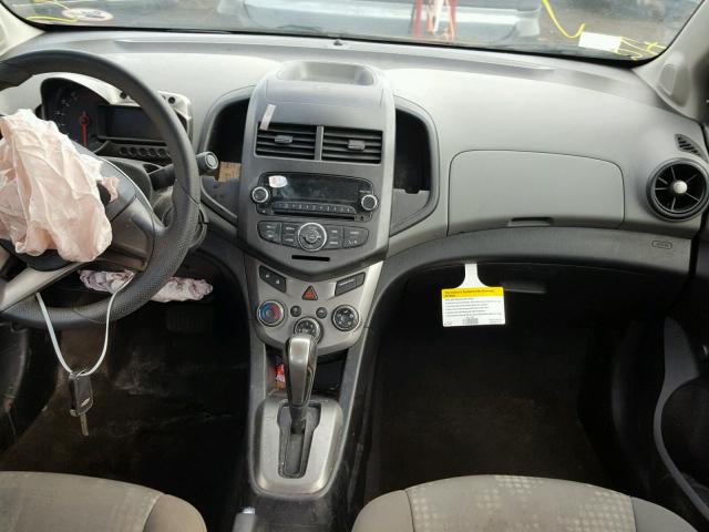 1G1JA5SH6C4159046 - 2012 CHEVROLET SONIC LS 红色 照片 9