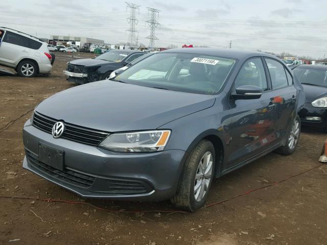 3VWDX7AJ4CM466509 - 2012 VOLKSWAGEN JETTA SE GRAY photo 2