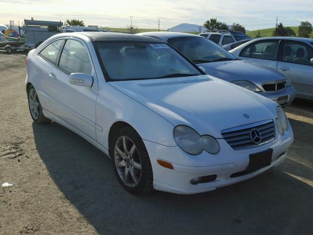 WDBRN47J32A373379 - 2002 MERCEDES-BENZ C 230K SPO WHITE photo 1