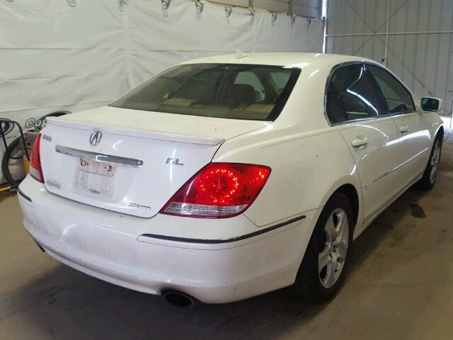 JH4KB165X5C006839 - 2005 ACURA RL WHITE photo 4