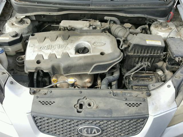 KNADE123066068592 - 2006 KIA RIO SILVER photo 7