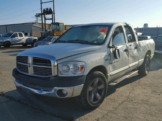 1D7HA18227J613016 - 2007 DODGE RAM 1500 S WHITE photo 2