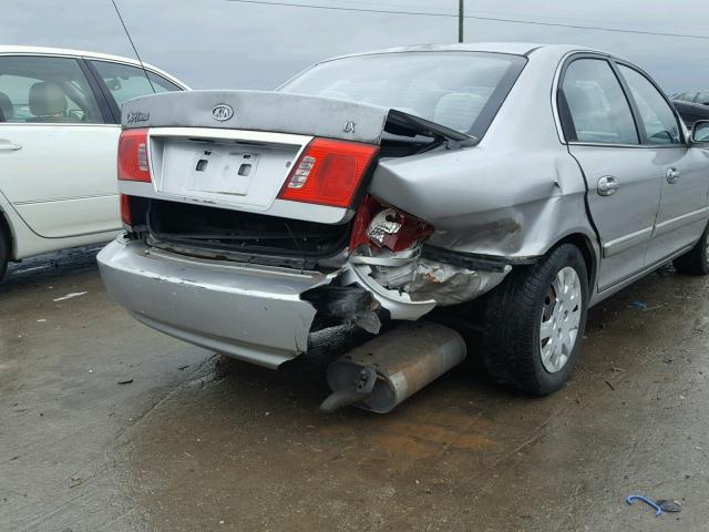 KNAGD126845288172 - 2004 KIA OPTIMA LX SILVER photo 9