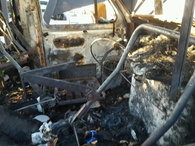 N0V1N75369852 - 1984 FORD ECONOLINE BURN photo 5