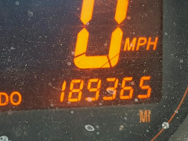 JTLKE50E381001995 - 2008 TOYOTA SCION XB WHITE photo 8