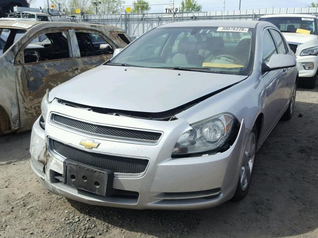 1G1ZC5EB7AF113506 - 2010 CHEVROLET MALIBU 1LT 银色 照片 2