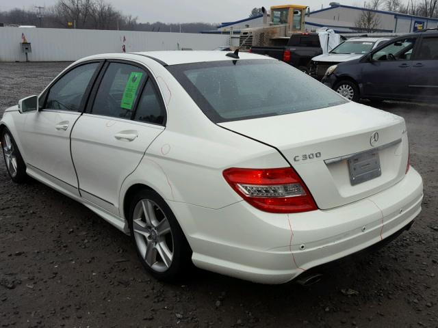 WDDGF8BB8AF382714 - 2010 MERCEDES-BENZ C 300 4MAT WHITE photo 3