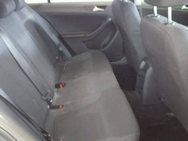 3VW2K7AJXDM449740 - 2013 VOLKSWAGEN JETTA BASE 灰色 照片 6