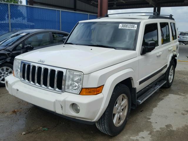 1J8HH48K27C566588 - 2007 JEEP COMMANDER WHITE photo 2