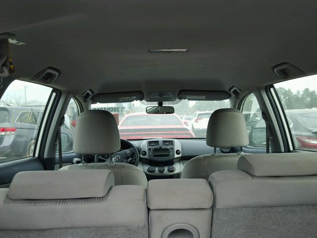 JTMZF33VX9D007767 - 2009 TOYOTA RAV4 WHITE photo 9